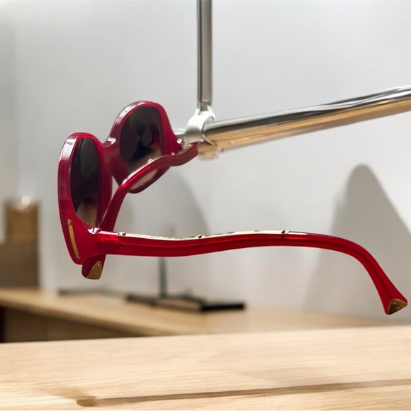Louis Vuitton Red Gina Sunglasses Z0075W - Picture 5 of 5